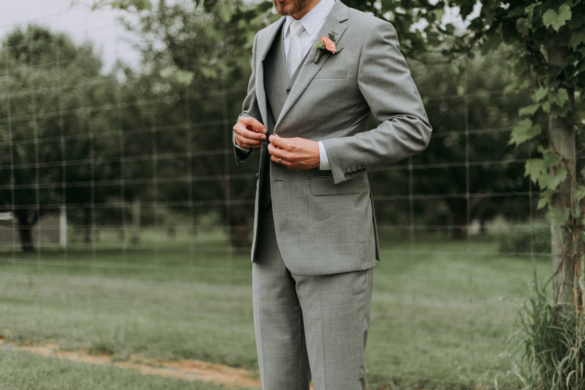 Style Guide: Πώς να διαλέξεις το κοστούμι του γάμου σου
