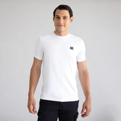 Premium T-Shirt White in Cotton with Logo Patch (Modern Fit)