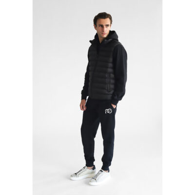 Lightweight Sleeveless Jacket Black with 3D Logo Tape (Modern Fit)